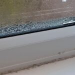 Parowanie okien może sprzyjać powstawaniu pleśni
